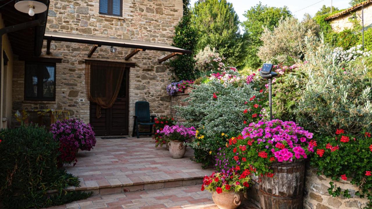 Il Casale Di Fiore Cannara Eksteriør billede