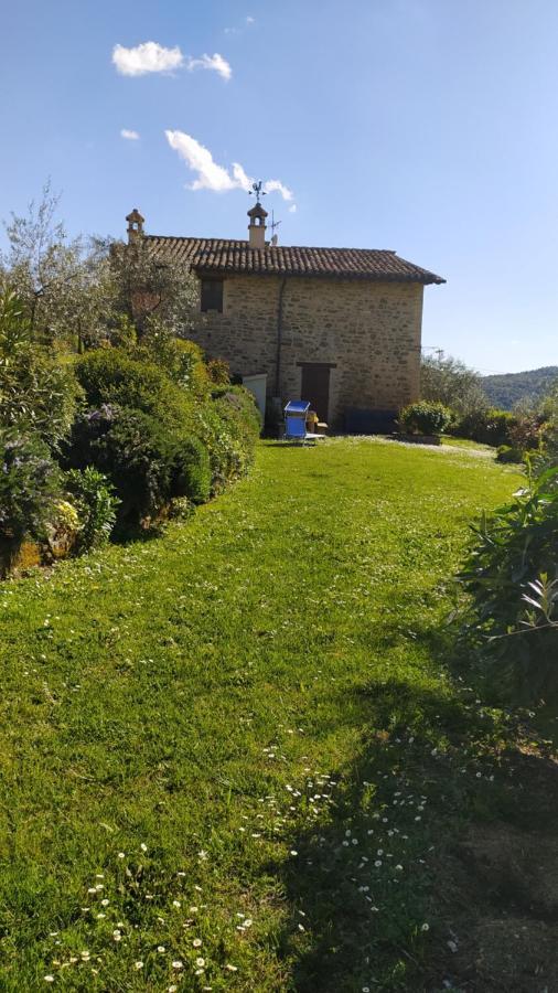 Il Casale Di Fiore Cannara Eksteriør billede