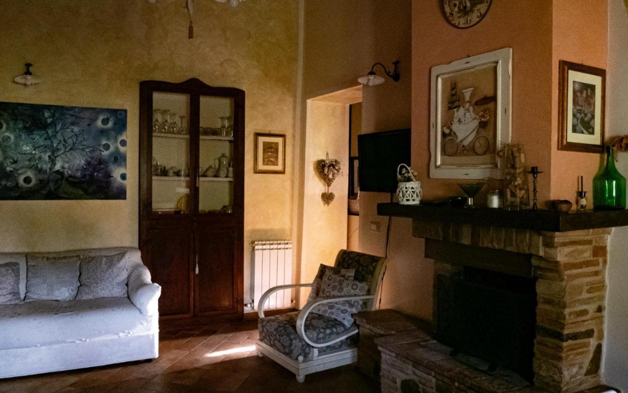 Il Casale Di Fiore Cannara Eksteriør billede