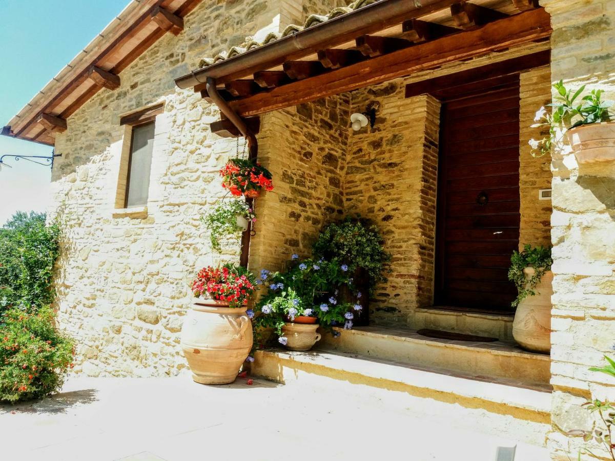 Il Casale Di Fiore Cannara Eksteriør billede