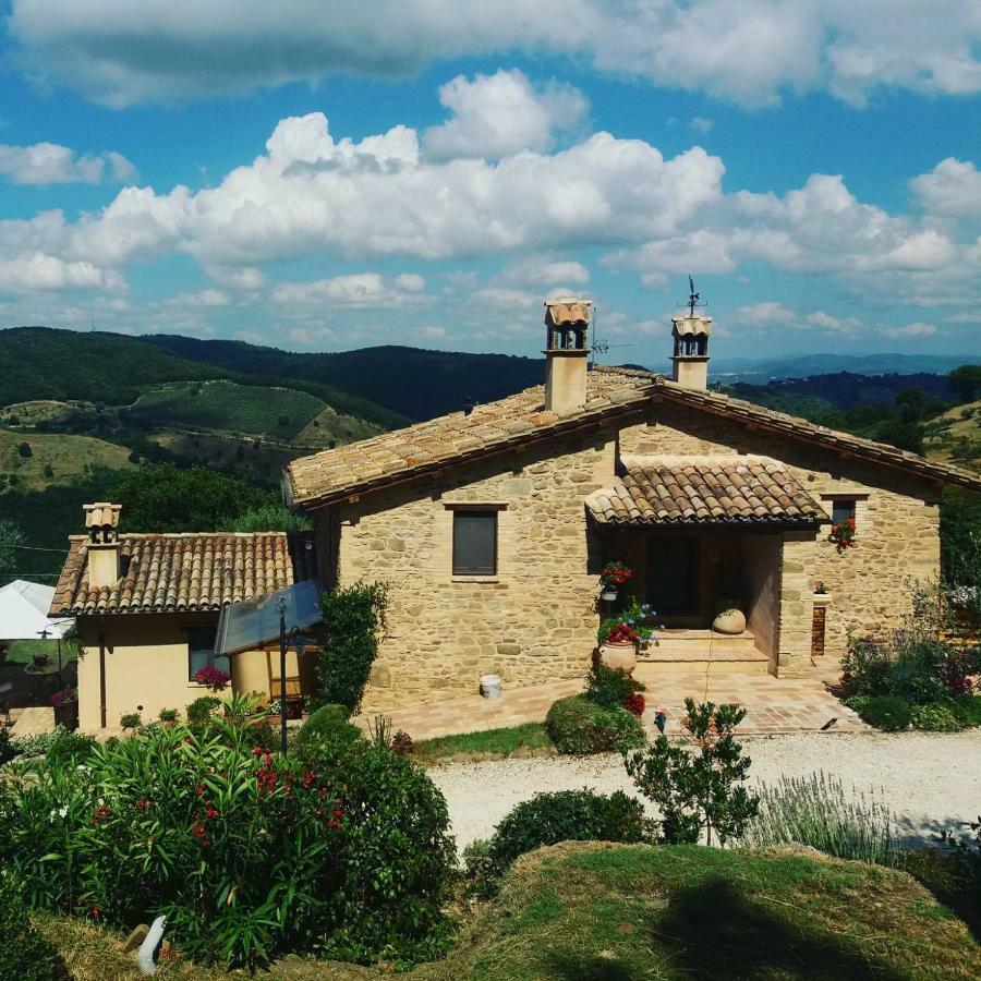 Il Casale Di Fiore Cannara Eksteriør billede