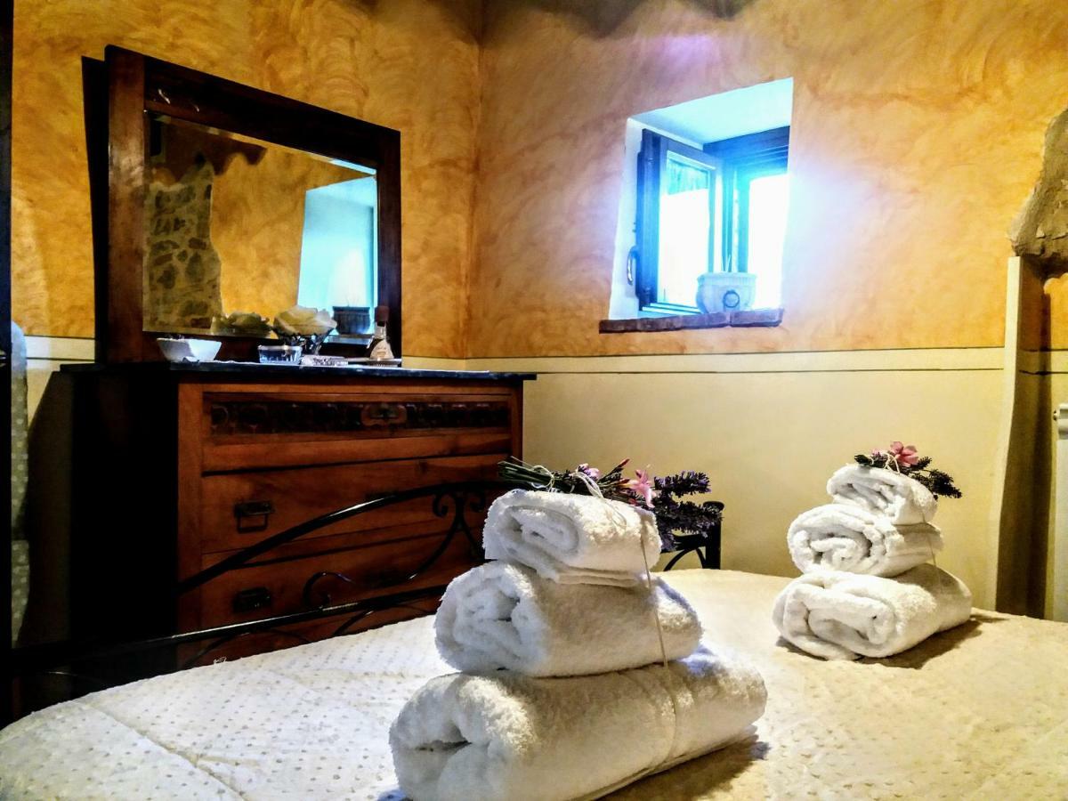 Il Casale Di Fiore Cannara Eksteriør billede