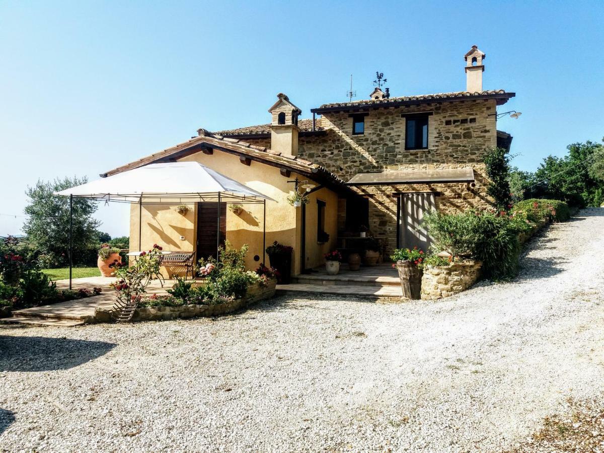 Il Casale Di Fiore Cannara Eksteriør billede